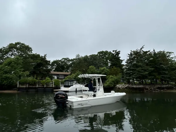 2024 Cobia PATHFINDER 2200 TRS detail image 4
