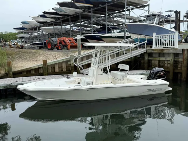 2024 Cobia PATHFINDER 2200 TRS detail image 8