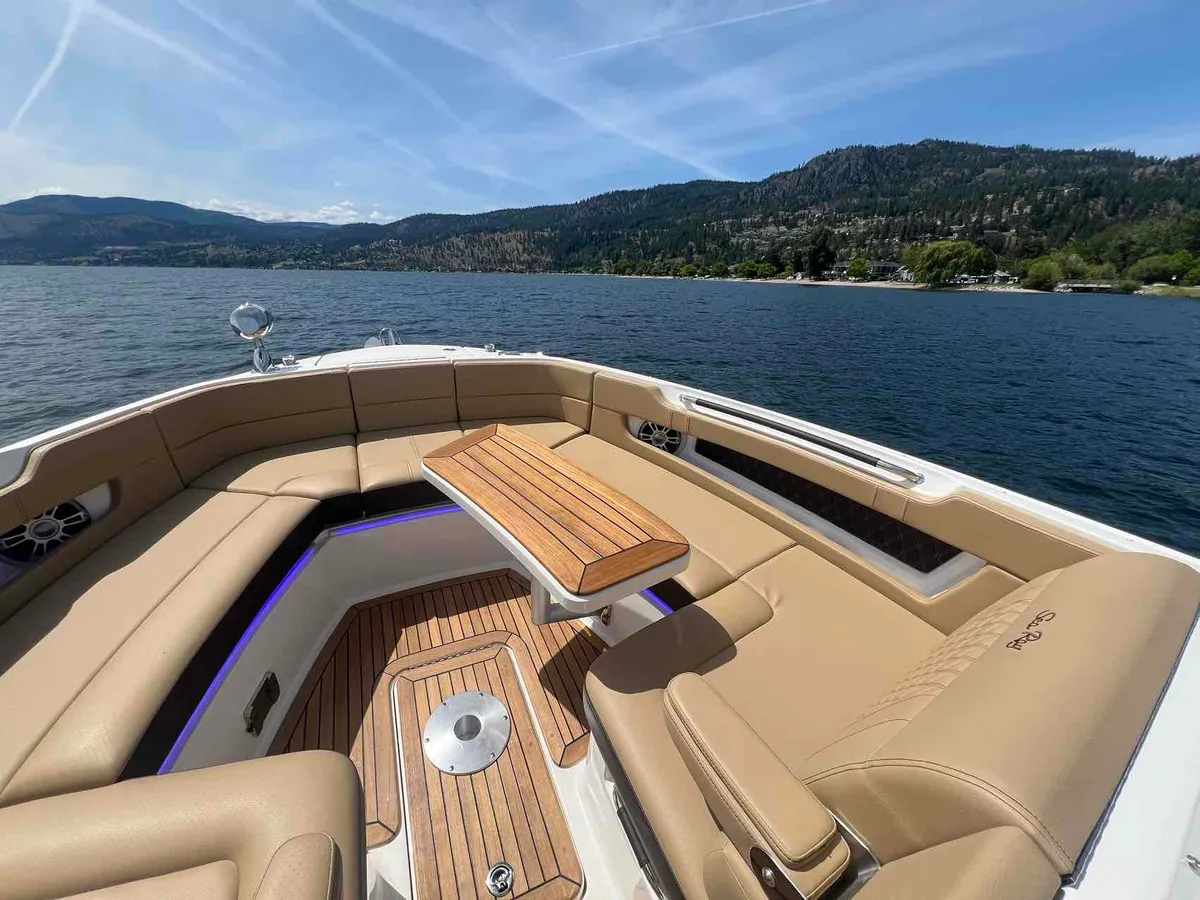 2024 Sea Ray SLX 310-4