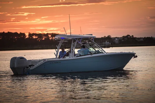 2026 Cobia 280 DC detail image 20