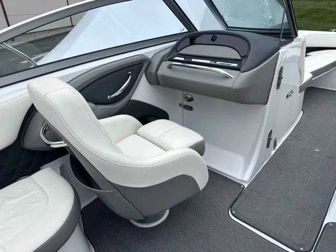 2012 Cobalt 242