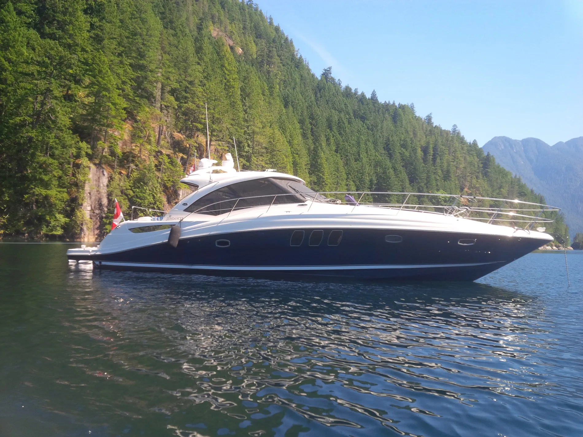 Pre-Owned 2005 Sea ray Sundancer 48 for Sale | Vancouver, BC | M&P Yacht Centre | 6865a127785d9511de0398fc