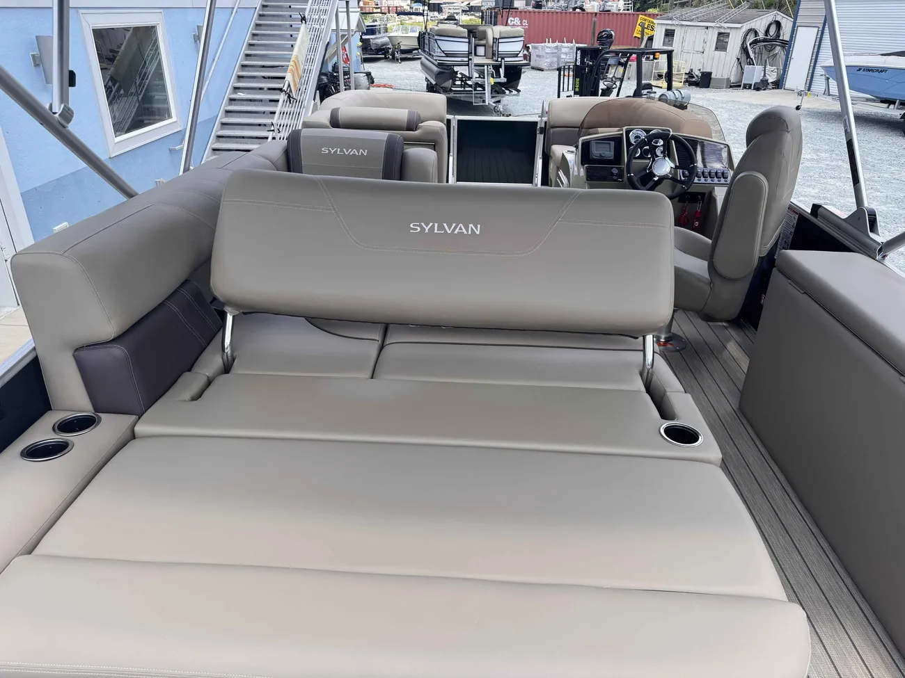 2026 Sylvan Mirage 8522 CLZ-12