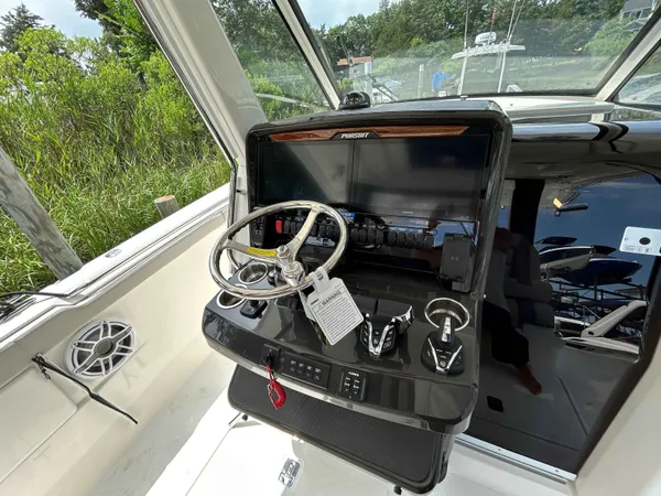 2026 Pursuit S 328 detail image 13