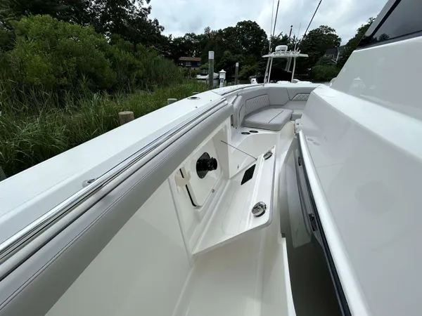 2026 Pursuit S 328 detail image 24