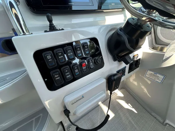 2026 Regal 26 XO detail image 12