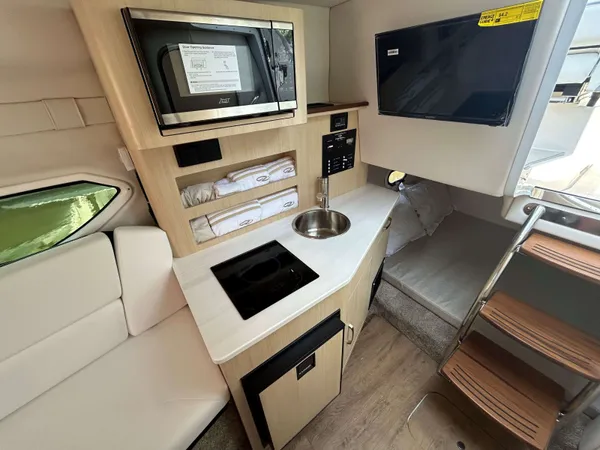 2026 Regal 26 XO detail image 19
