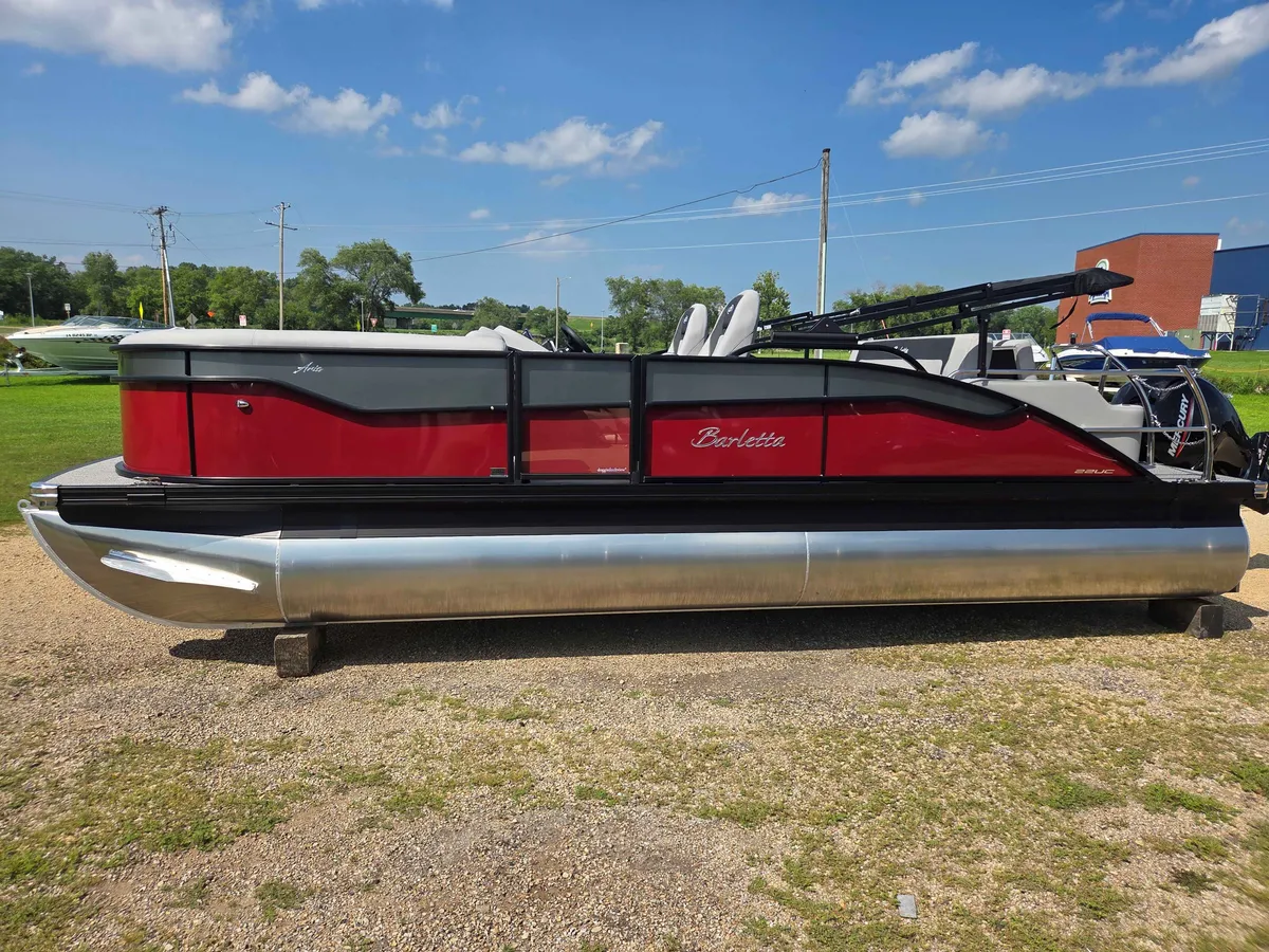 boat-carouselImage-image
