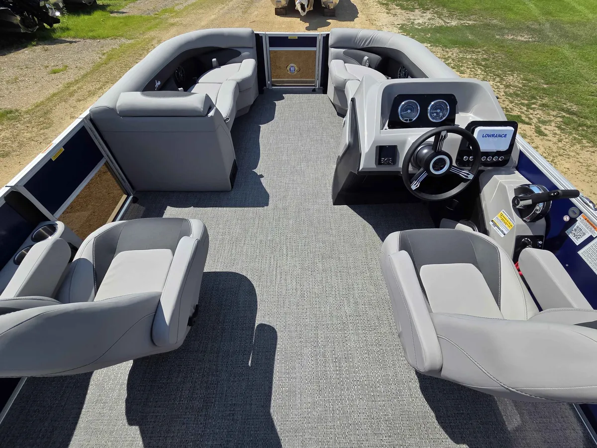 boat-carouselImage-image