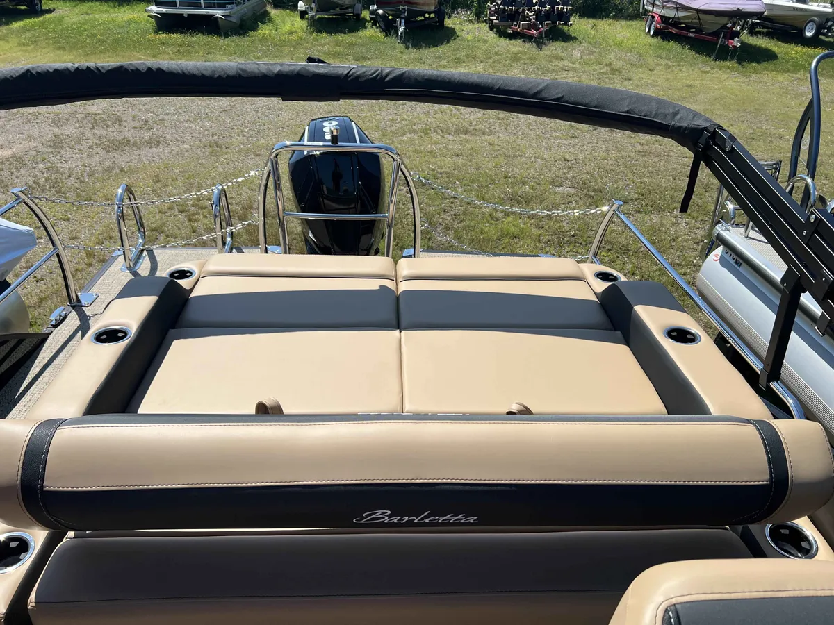 boat-carouselImage-image