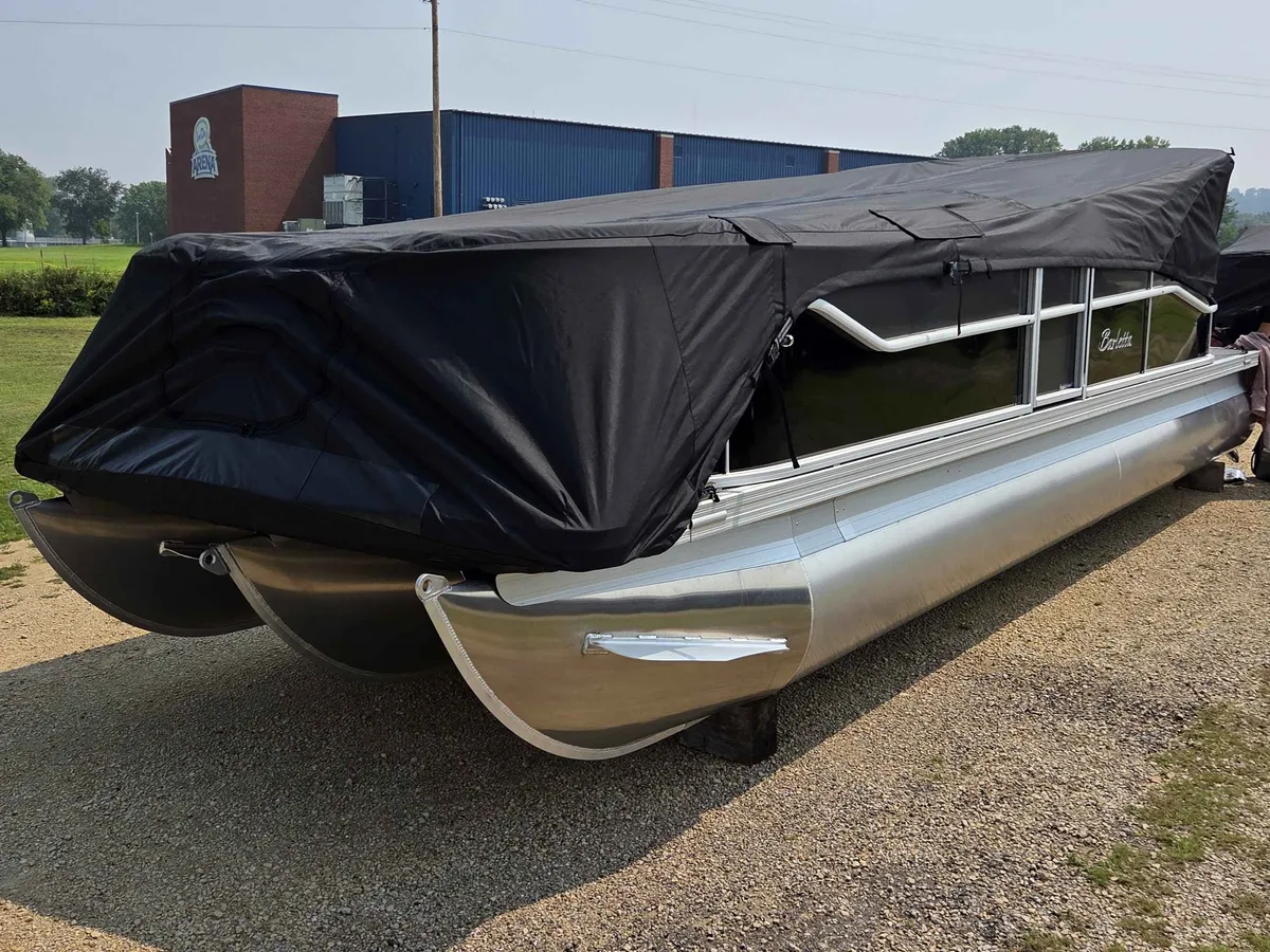boat-carouselImage-image