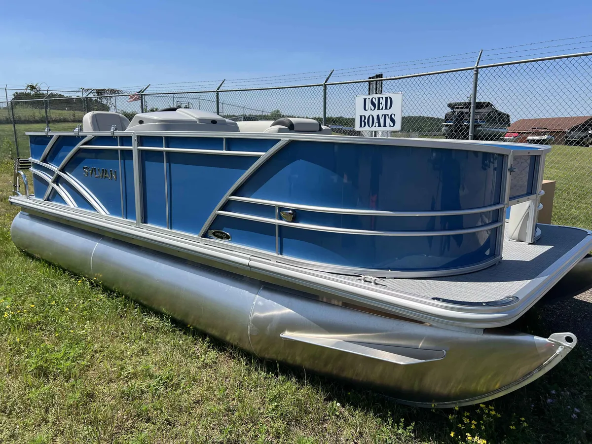 boat-carouselImage-image