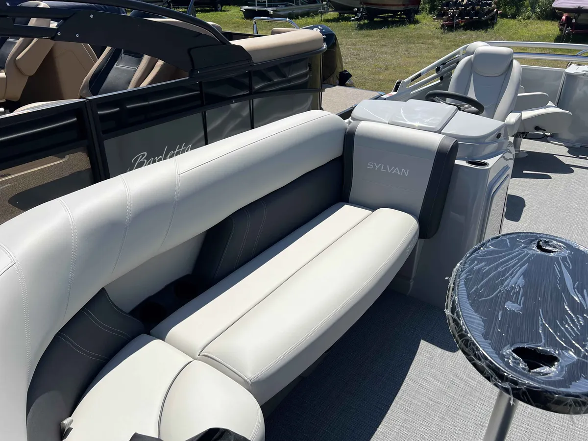 boat-carouselImage-image