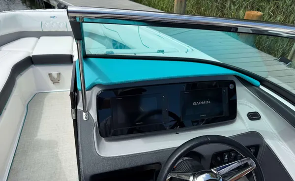 2020 Regal LS4 detail image 4