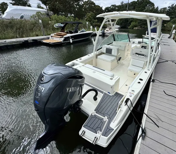 2026 Cobia 240 DC detail image 3
