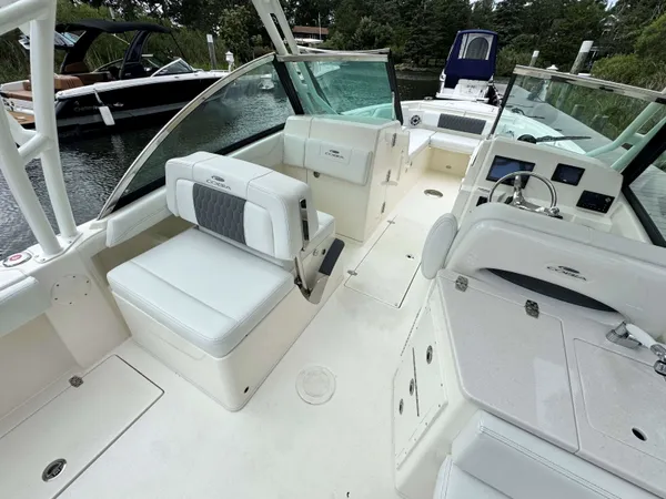 2026 Cobia 240 DC detail image 5