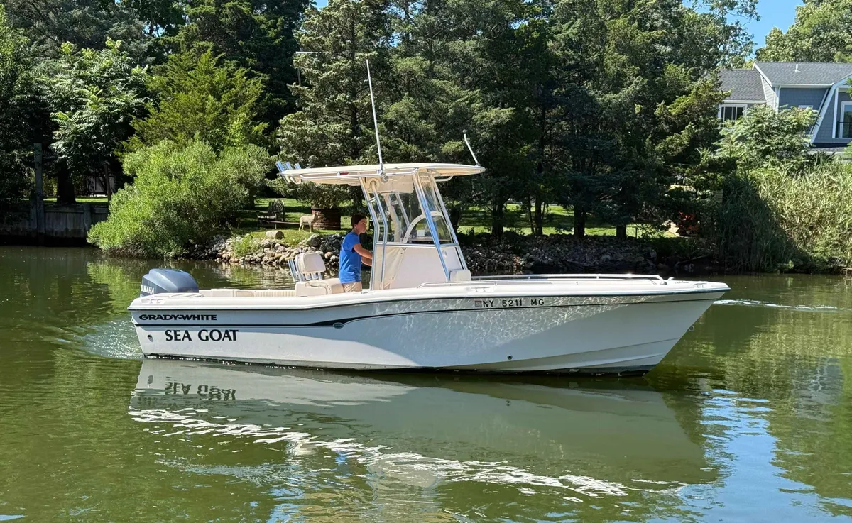 2008 Grady White 222 FISHERMAN