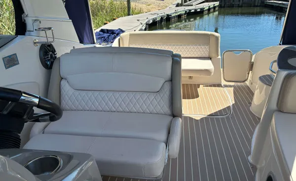 2018 Chaparral 270 SIGNATURE detail image 11