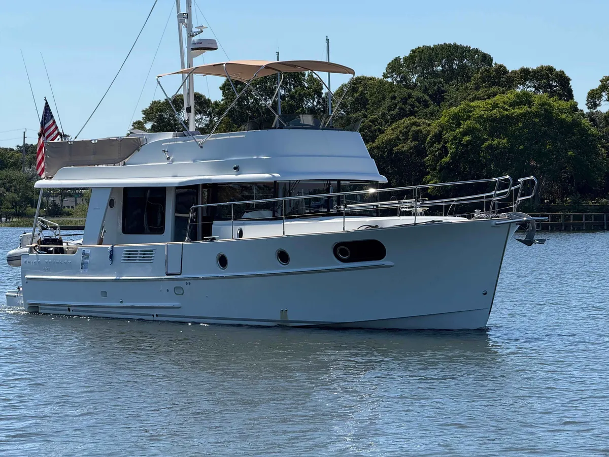 2018 Beneteau SWIFT TRAWLER 44