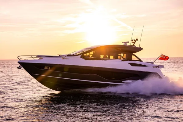 2027 Sunseeker Predator 55