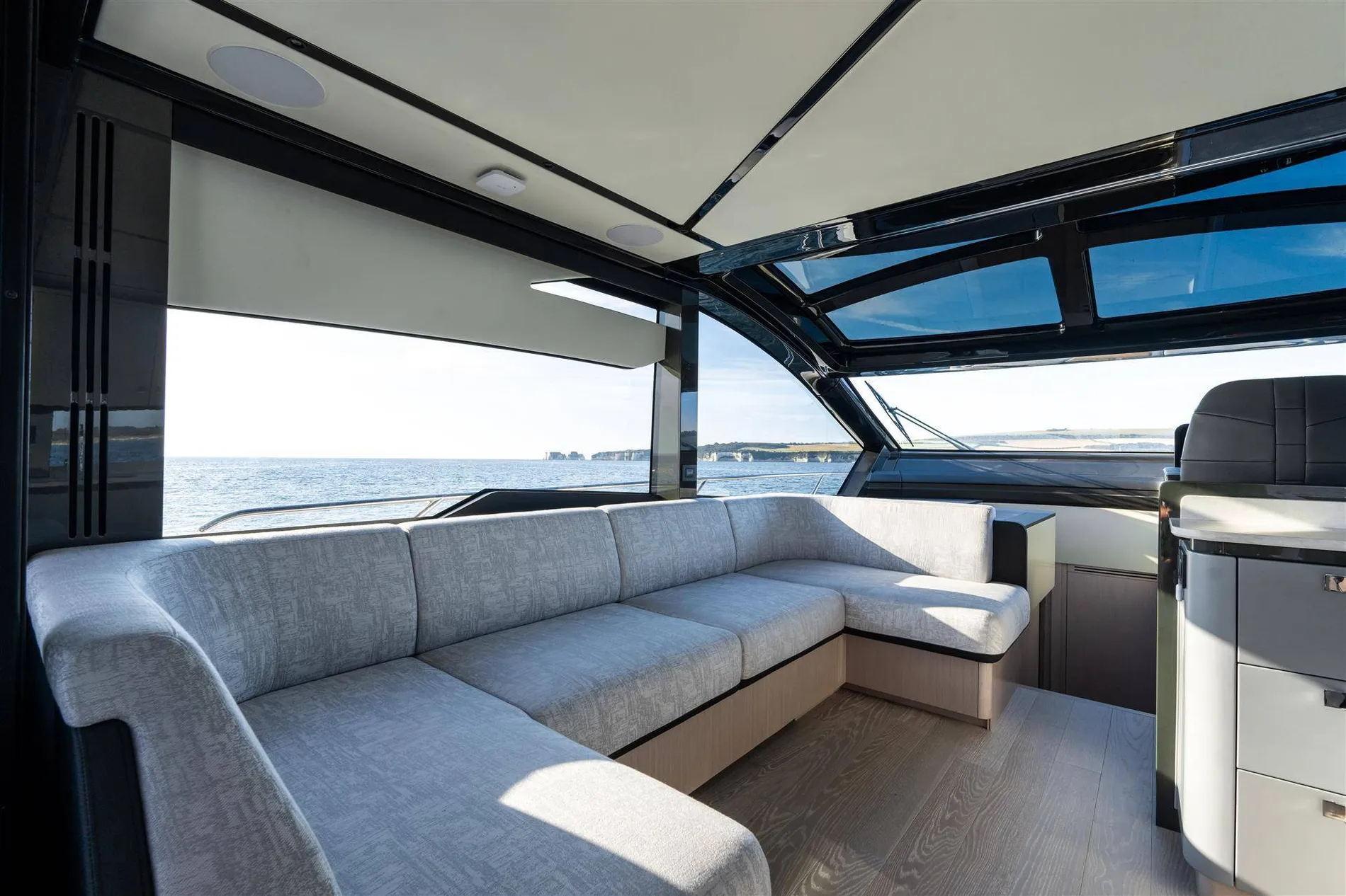 New 2027 Sunseeker Predator 55 for Sale | Vancouver, BC | M&P Yacht Centre | 68b0ae3d8b2386ae3808f7c2