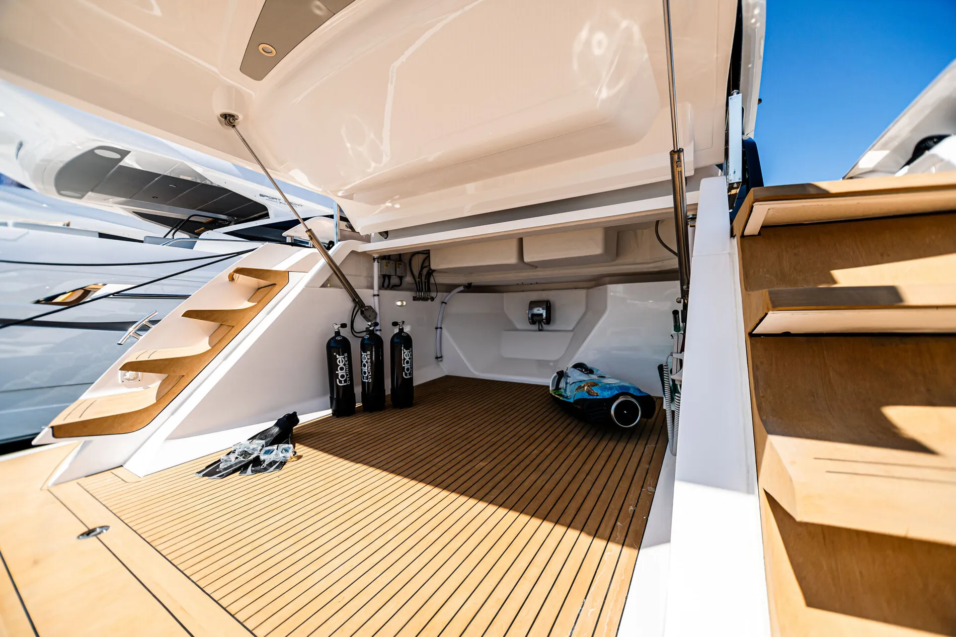 New 2027 Sunseeker Predator 65 for Sale | Vancouver, BC | M&P Yacht Centre | 68b0b07aa32949901a01fba9