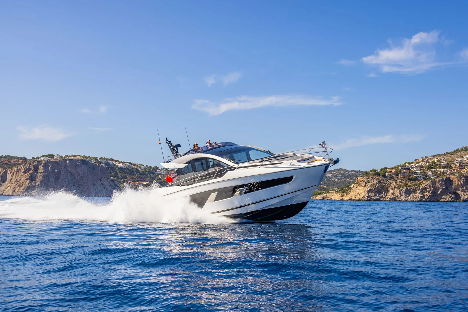 New 2027 Sunseeker 65 Sport Yacht for Sale | Vancouver, BC | M&P Yacht Centre | 68b0b344bca80c48c604cbc8