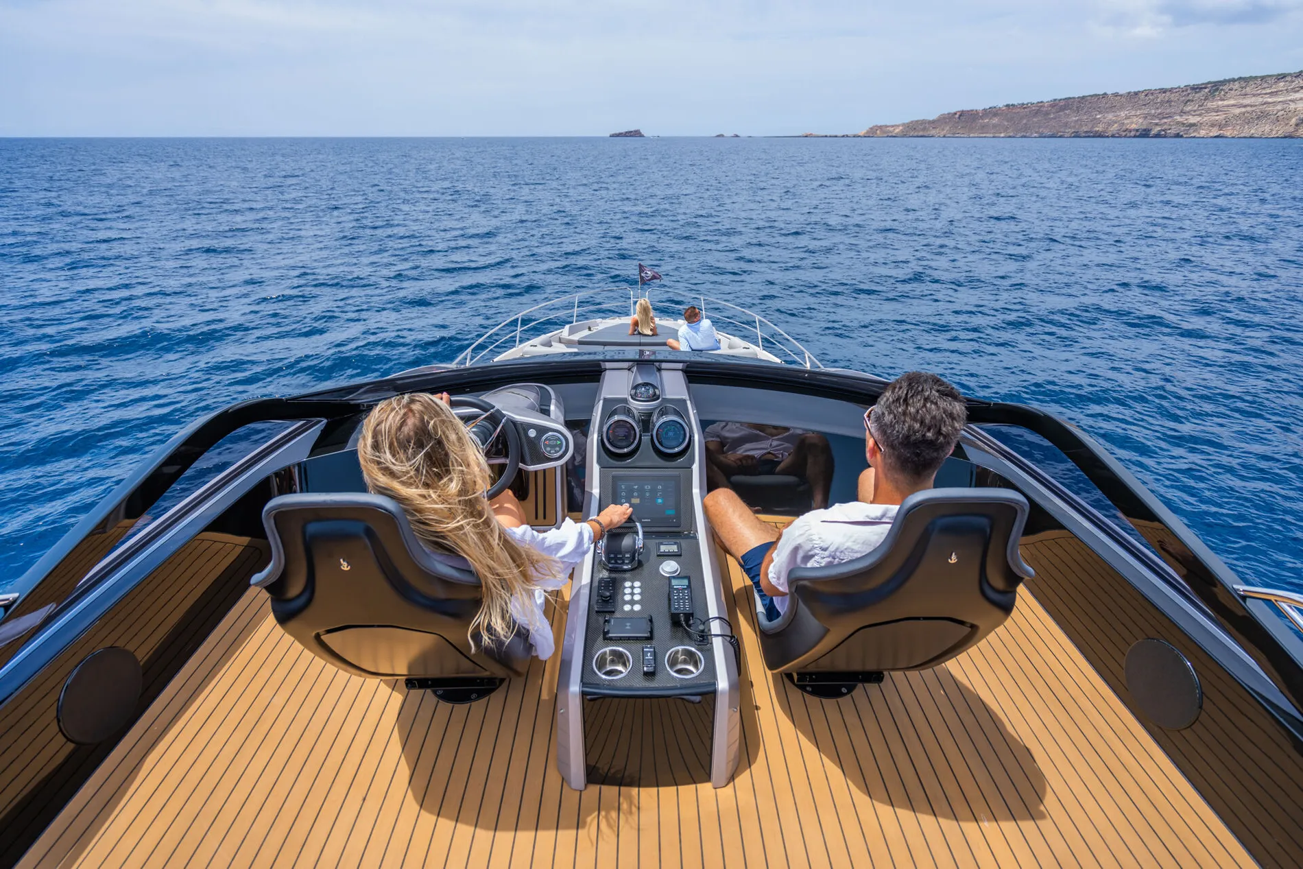 New 2027 Sunseeker 65 Sport Yacht for Sale | Vancouver, BC | M&P Yacht Centre | 68b0b344bca80c48c604cbc8
