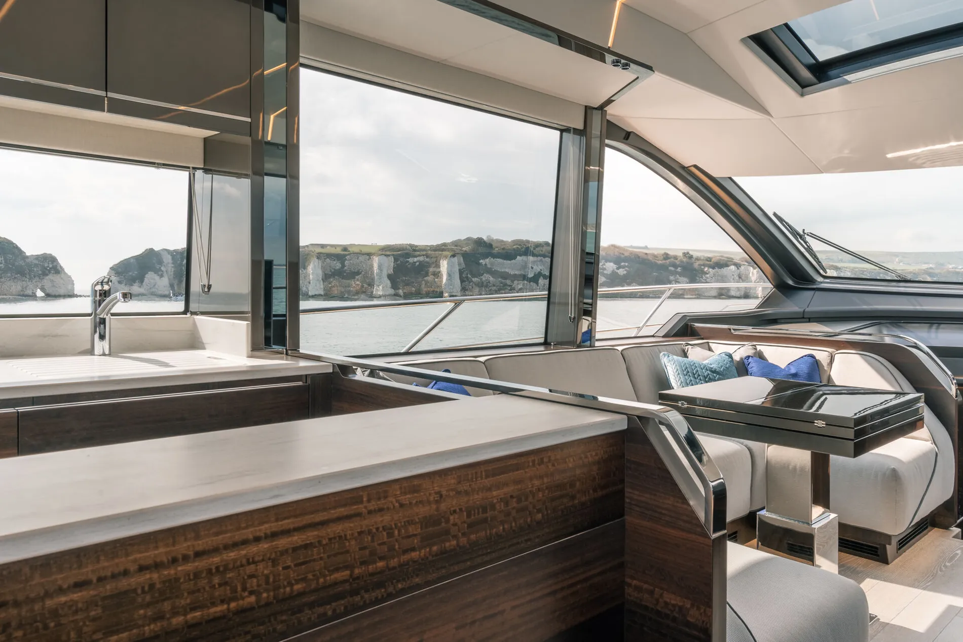 New 2027 Sunseeker 65 Sport Yacht for Sale | Vancouver, BC | M&P Yacht Centre | 68b0b344bca80c48c604cbc8