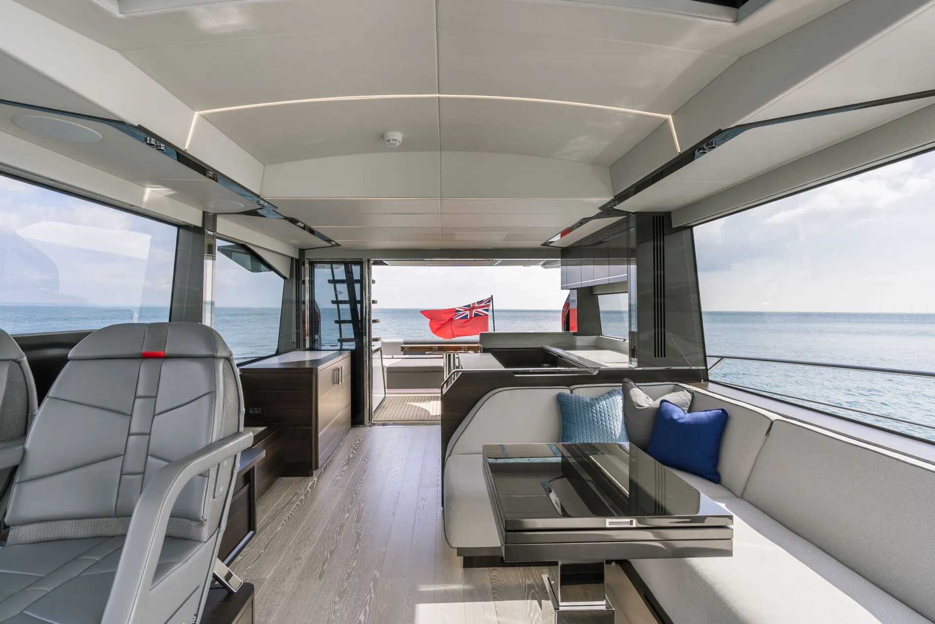New 2027 Sunseeker 65 Sport Yacht for Sale | Vancouver, BC | M&P Yacht Centre | 68b0b344bca80c48c604cbc8