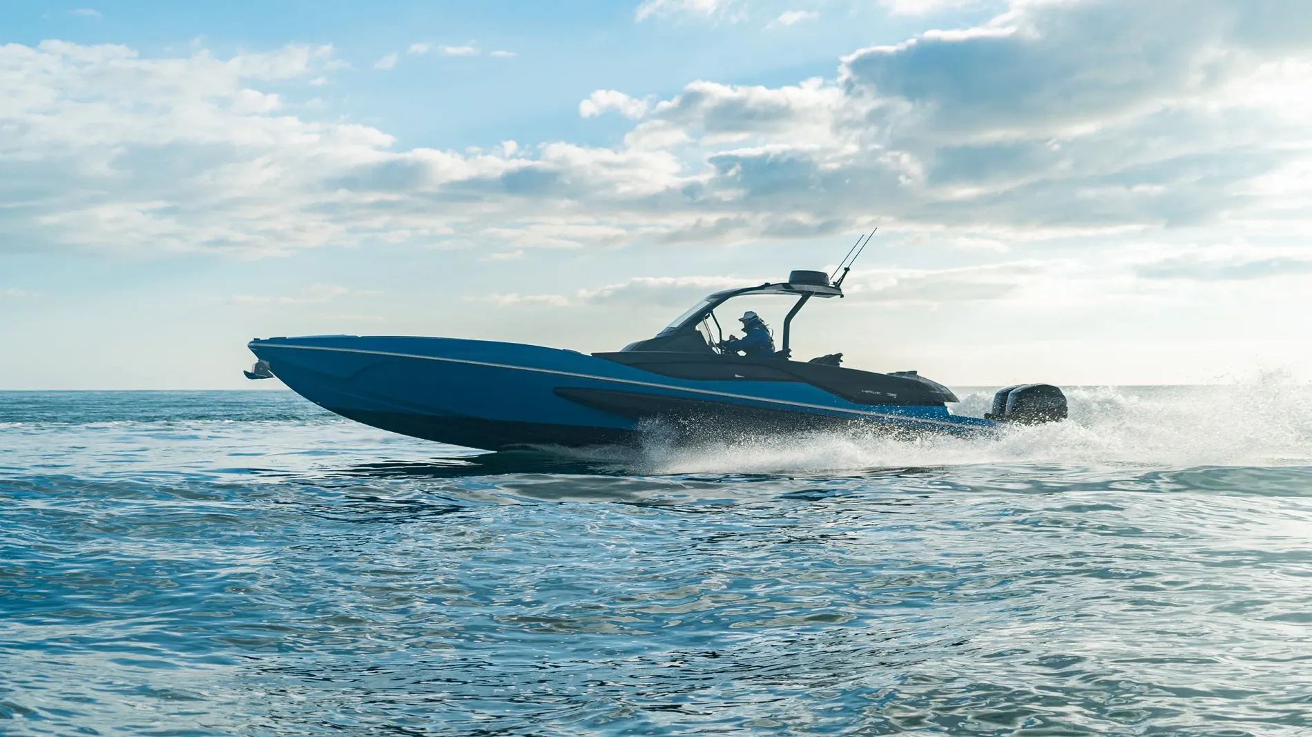 New 2027 Sunseeker Hawk 38 for Sale | Vancouver, BC | M&P Yacht Centre | 68b0b7526181697e5b0bd6ee