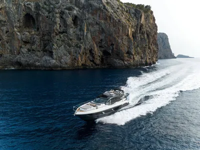 New 2027 Sunseeker 75 Sport Yacht for Sale | Vancouver, BC | M&P Yacht Centre | 68b0bfc01bbe1eac910a4e3e