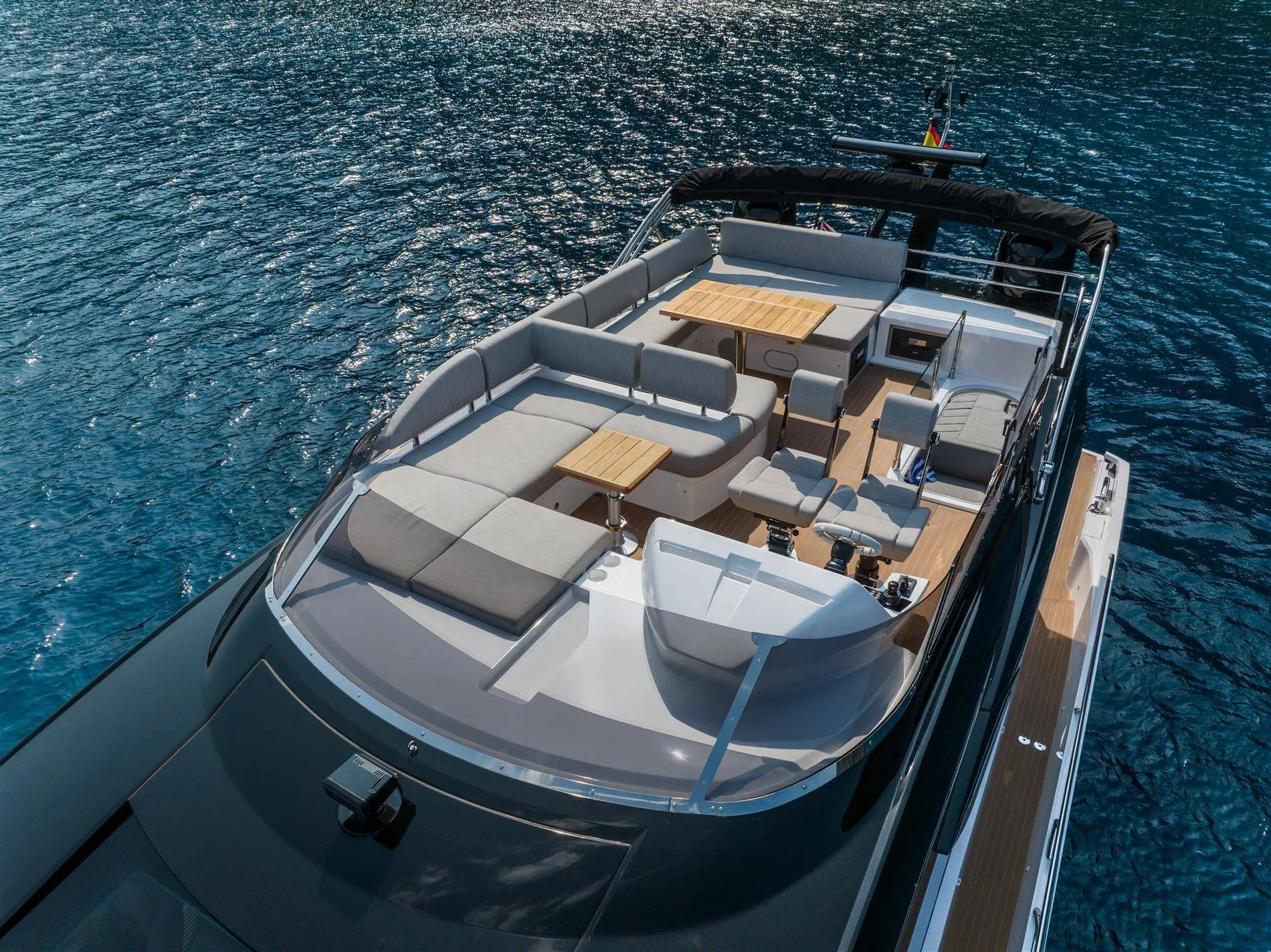 New 2027 Sunseeker 75 Sport Yacht for Sale | Vancouver, BC | M&P Yacht Centre | 68b0bfc01bbe1eac910a4e3e