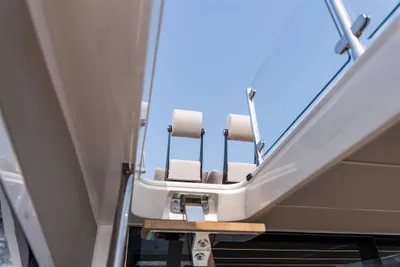 New 2027 Sunseeker 75 Sport Yacht for Sale | Vancouver, BC | M&P Yacht Centre | 68b0bfc01bbe1eac910a4e3e