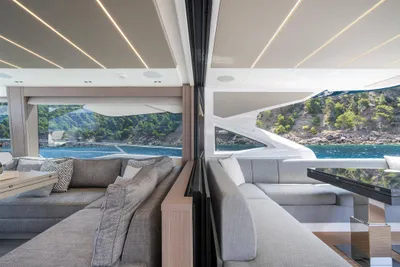 New 2027 Sunseeker 75 Sport Yacht for Sale | Vancouver, BC | M&P Yacht Centre | 68b0bfc01bbe1eac910a4e3e