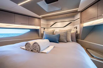 New 2027 Sunseeker 75 Sport Yacht for Sale | Vancouver, BC | M&P Yacht Centre | 68b0bfc01bbe1eac910a4e3e