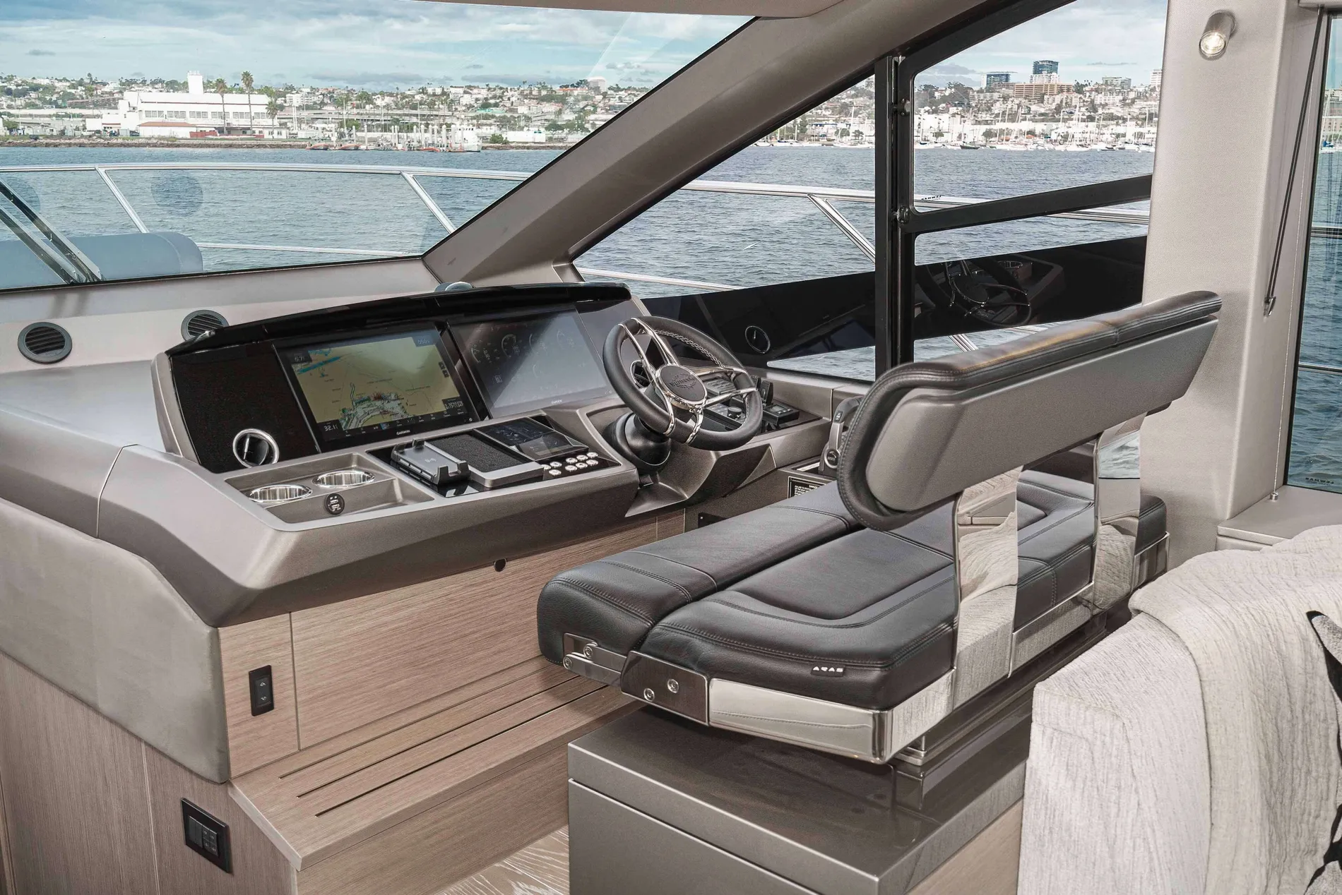 New 2027 Sunseeker Manhattan 55 for Sale | Vancouver, BC | M&P Yacht Centre | 68b0c6a33a5075fc2a0ca56e
