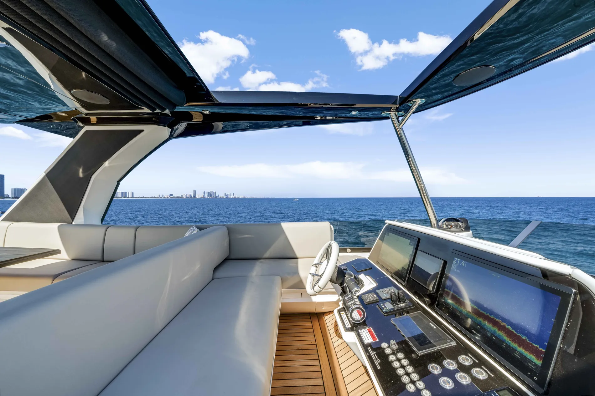 New 2027 Sunseeker Manhattan 68 for Sale | Vancouver, BC | M&P Yacht Centre | 68b0d4613a5075fc2a0ca5ba