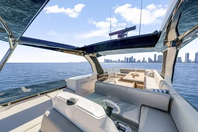 New 2027 Sunseeker Manhattan 68 for Sale | Vancouver, BC | M&P Yacht Centre | 68b0d4613a5075fc2a0ca5ba