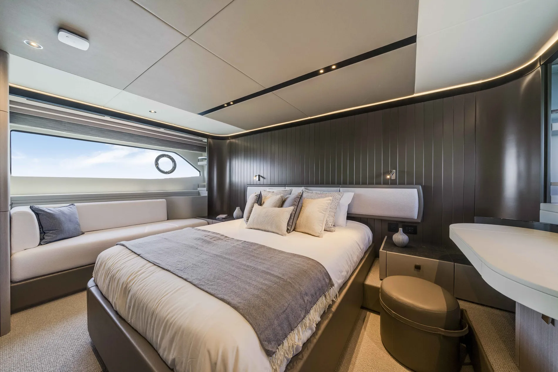 New 2027 Sunseeker Manhattan 68 for Sale | Vancouver, BC | M&P Yacht Centre | 68b0d4613a5075fc2a0ca5ba