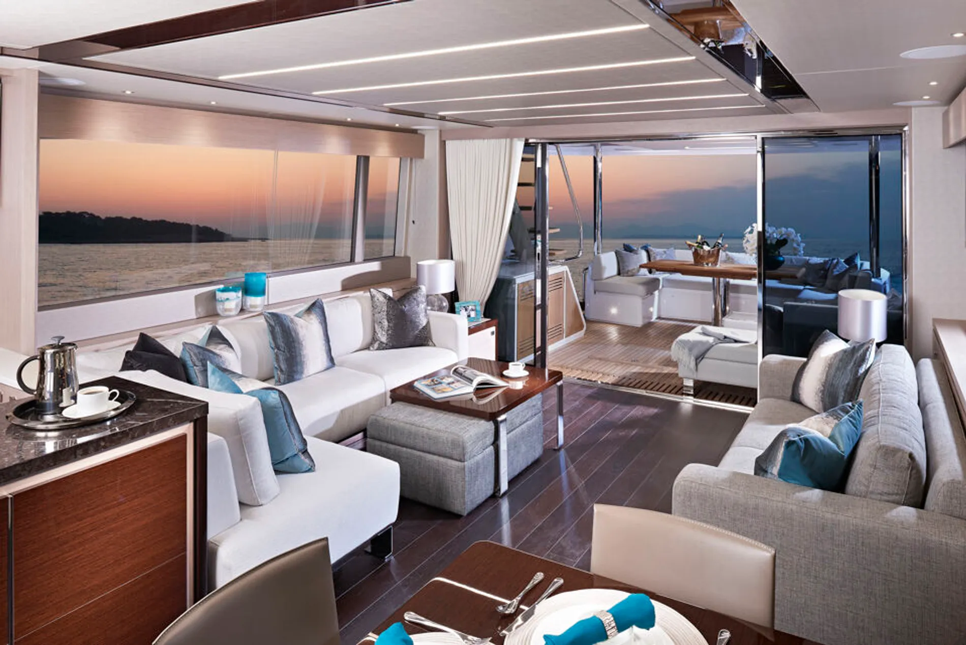 New 2027 Sunseeker 76 Yacht for Sale | Vancouver, BC | M&P Yacht Centre | 68b0d7ddf582e419fb0a0be5
