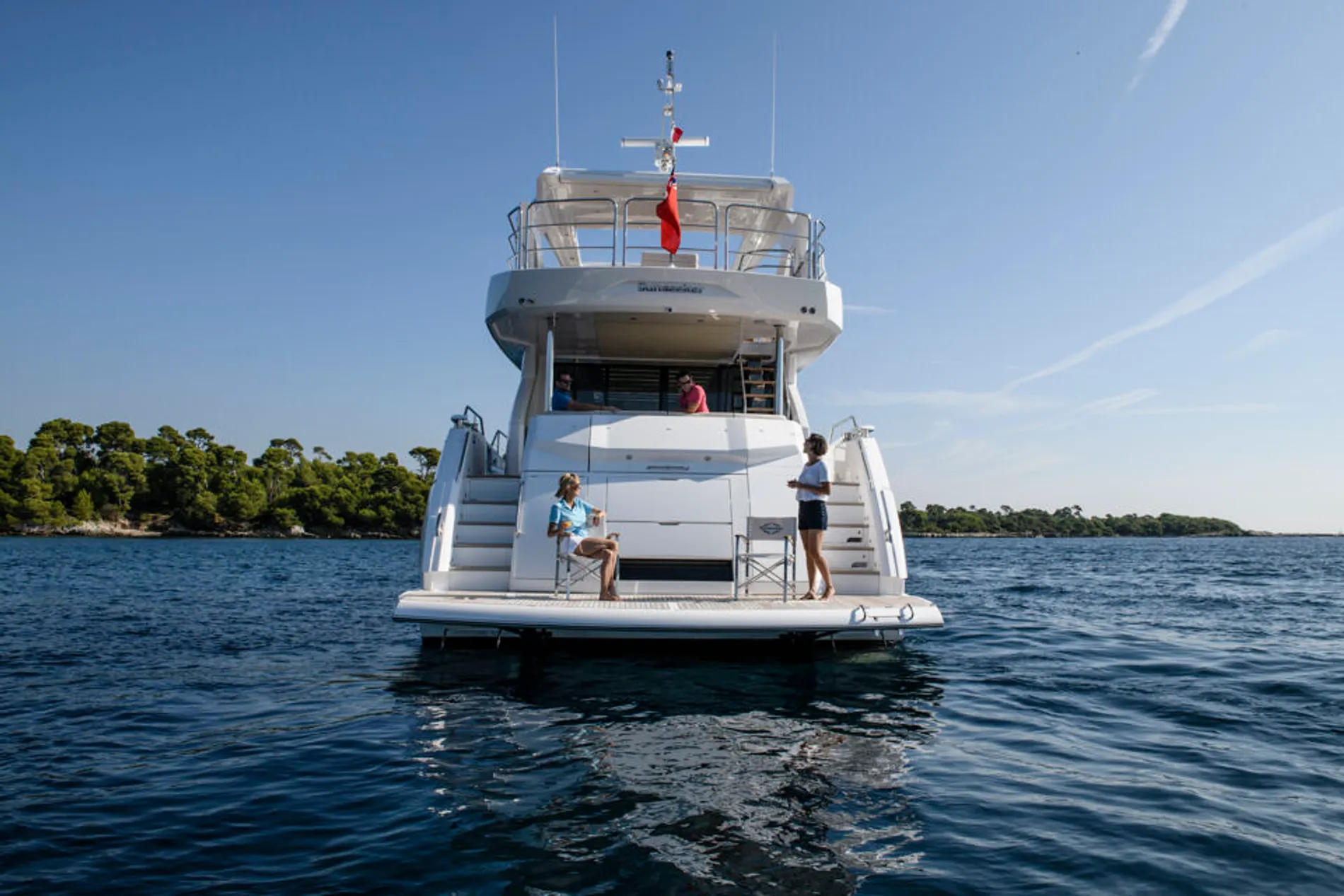 New 2027 Sunseeker 76 Yacht for Sale | Vancouver, BC | M&P Yacht Centre | 68b0d7ddf582e419fb0a0be5