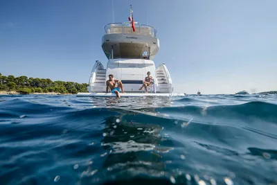 New 2027 Sunseeker 76 Yacht for Sale | Vancouver, BC | M&P Yacht Centre | 68b0d7ddf582e419fb0a0be5