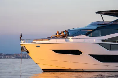 New 2027 Sunseeker 88 Yacht for Sale | Vancouver, BC | M&P Yacht Centre | 68b0da8dcd3aca6b5e088c03