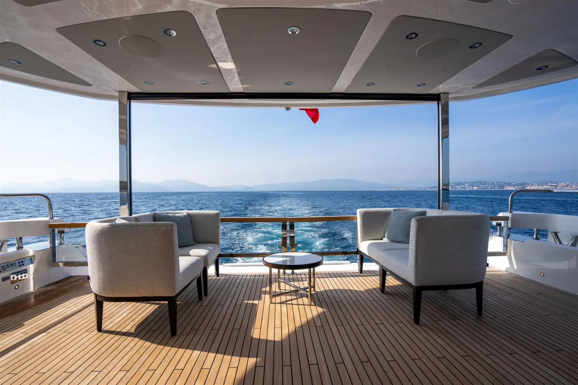 New 2027 Sunseeker 88 Yacht for Sale | Vancouver, BC | M&P Yacht Centre | 68b0da8dcd3aca6b5e088c03