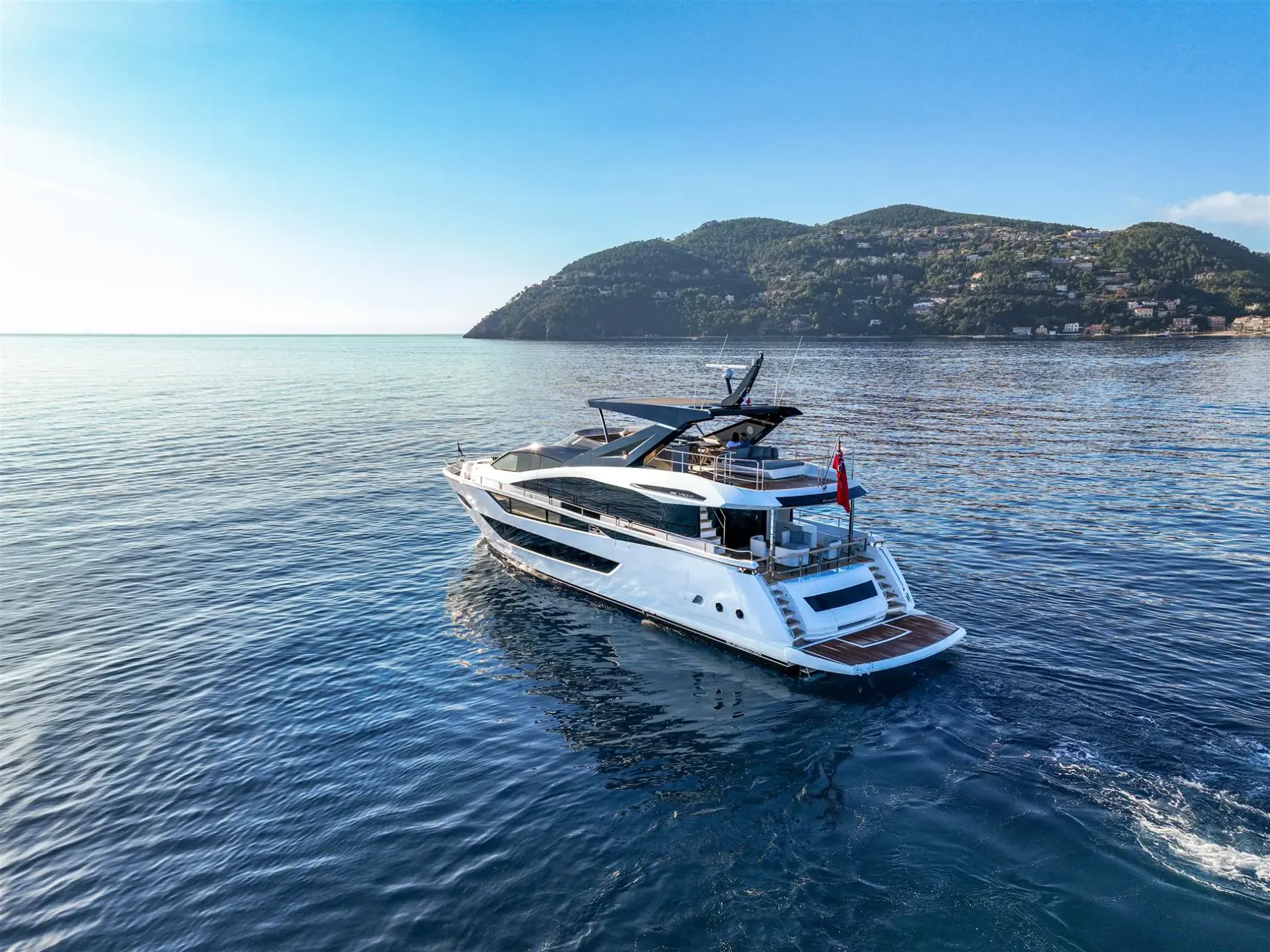 New 2027 Sunseeker 88 Yacht for Sale | Vancouver, BC | M&P Yacht Centre | 68b0da8dcd3aca6b5e088c03