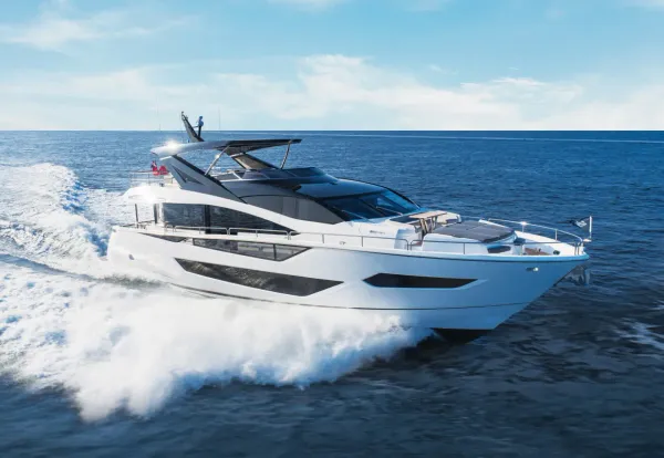 2027 Sunseeker 88 Yacht