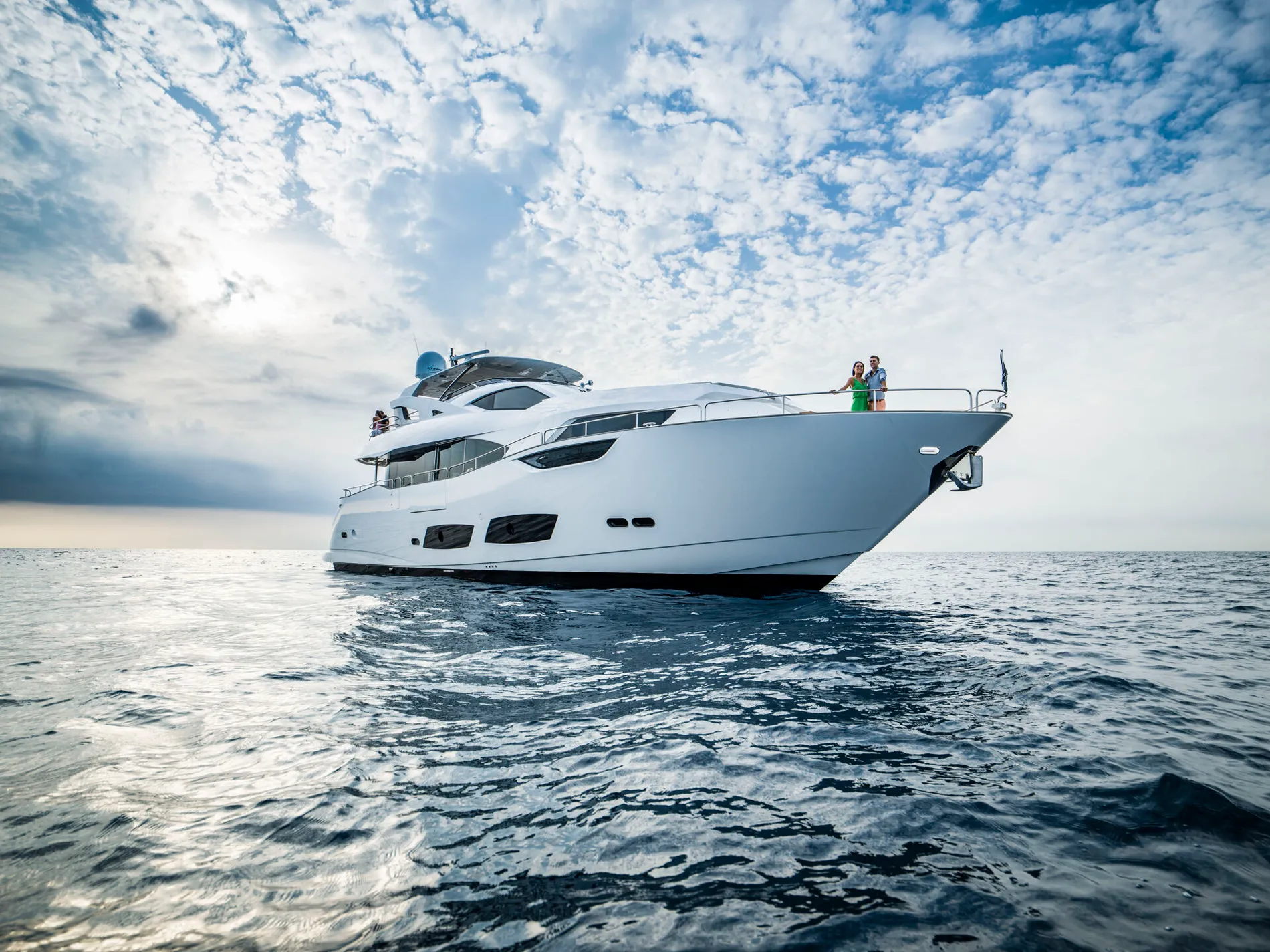 New 2027 Sunseeker 95 Yacht for Sale | Vancouver, BC | M&P Yacht Centre | 68b0dfdde1f46d9db90fc660