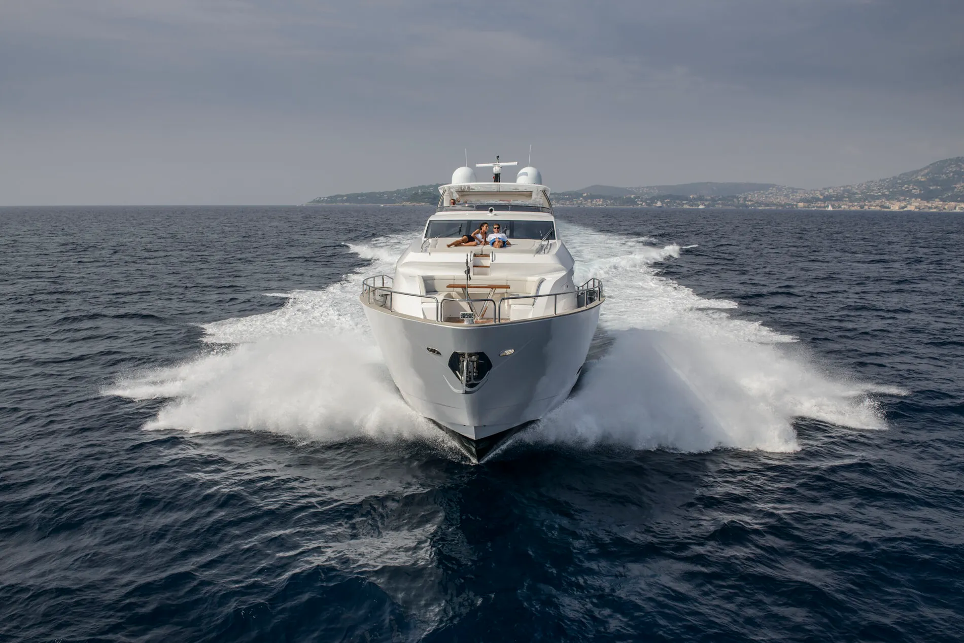 New 2027 Sunseeker 95 Yacht for Sale | Vancouver, BC | M&P Yacht Centre | 68b0dfdde1f46d9db90fc660