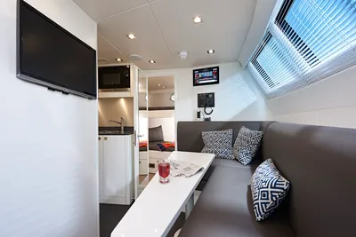 New 2027 Sunseeker 95 Yacht for Sale | Vancouver, BC | M&P Yacht Centre | 68b0dfdde1f46d9db90fc660